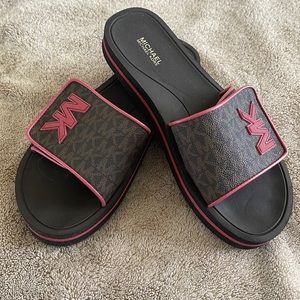 Michael Kors Sandals size 8